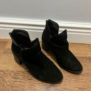 ENZO ANGIOLINI JAIIN BOOTIE